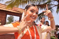 Saranya Mohan in Arundhati Vettai